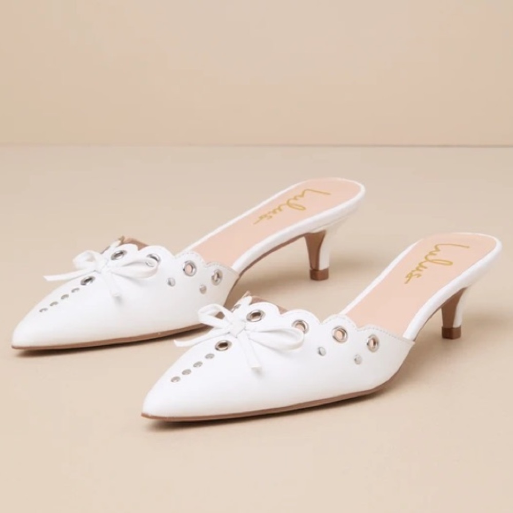 NWOT Lulus Cerine White Studded Pointed-Toe Mule Pumps, Size 9